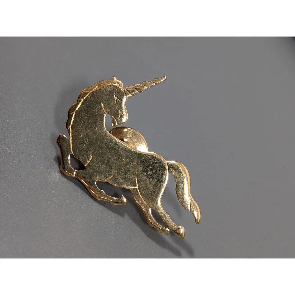 Avon vintage unicorn